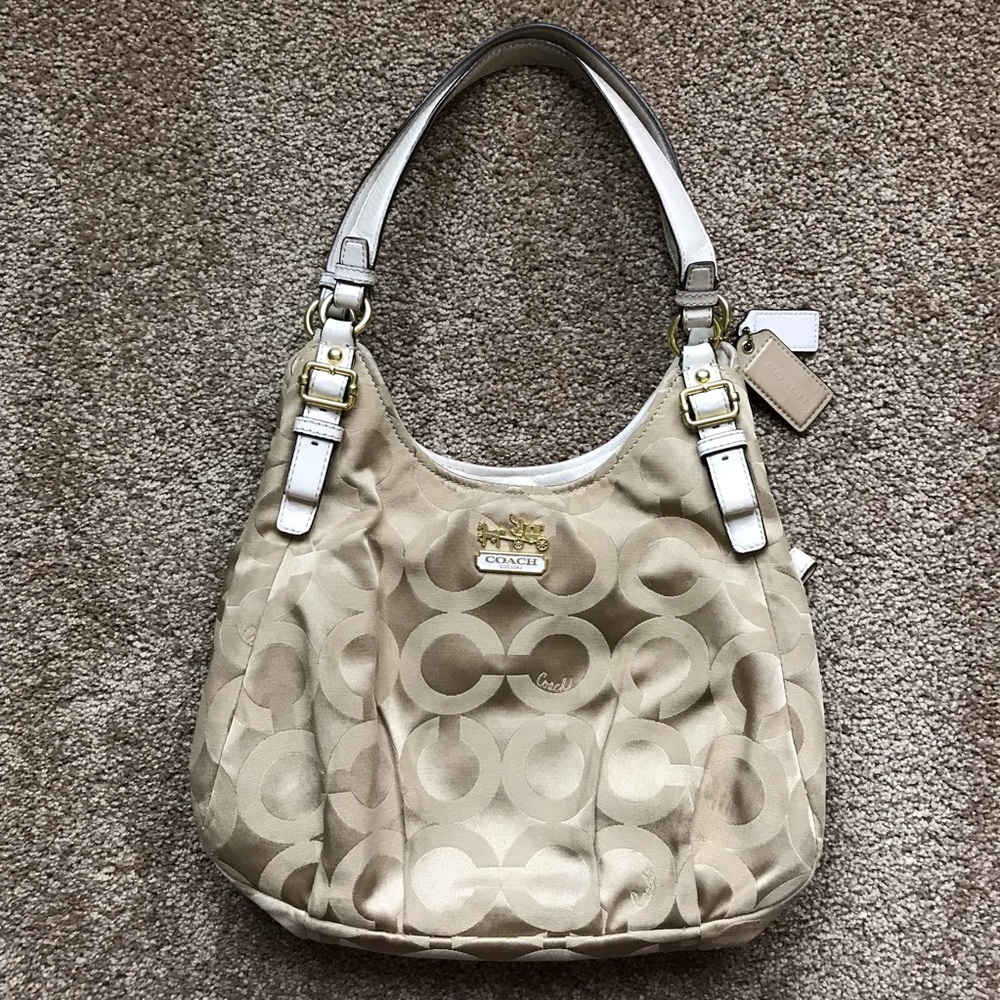 Coach Madison Maggie Hobo Purse No H1173-17689